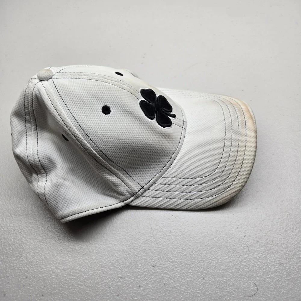 Black Clover Men Baseball Cap S/M White Curved Embroidered Live Lucky Flex READ